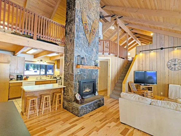 (undisclosed Address), Sunriver, OR 97707