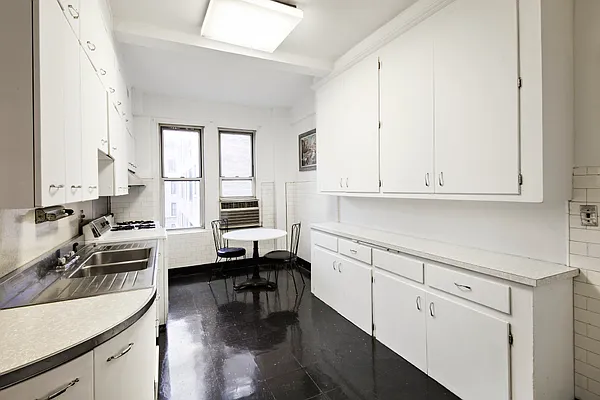 Sold by Corcoran | media 6