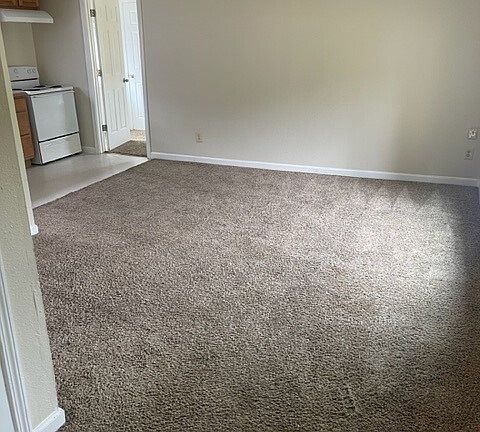 3rd image of 123 W Birch St #1