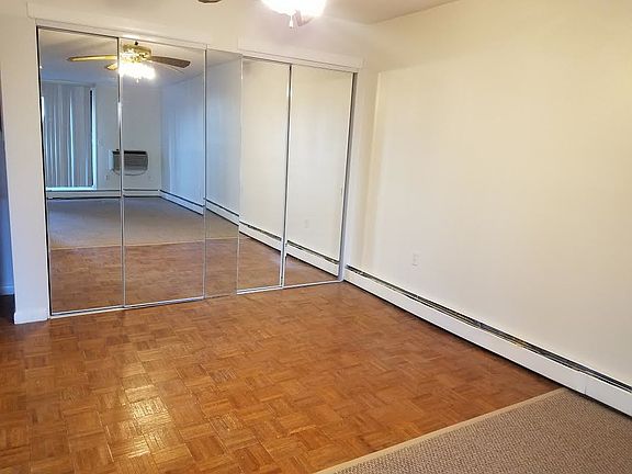 3rd image of 1214 Cromwell Hills Dr #1214