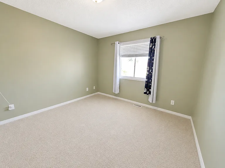 934 Bluffwood Ave — Photo 10