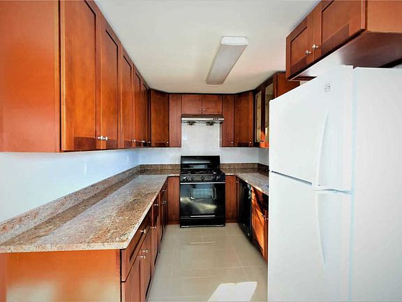5th image of 20007 17th Ave Floor 2