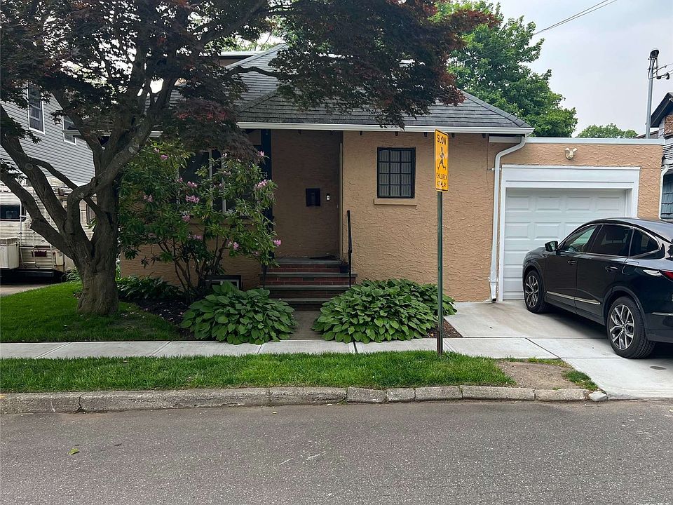 49 Vassar Place, Lynbrook, NY 11563 MLS 3483432 Zillow