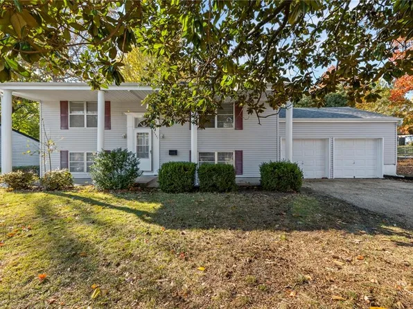 7901 NE 56th St, Kansas City, MO 64119