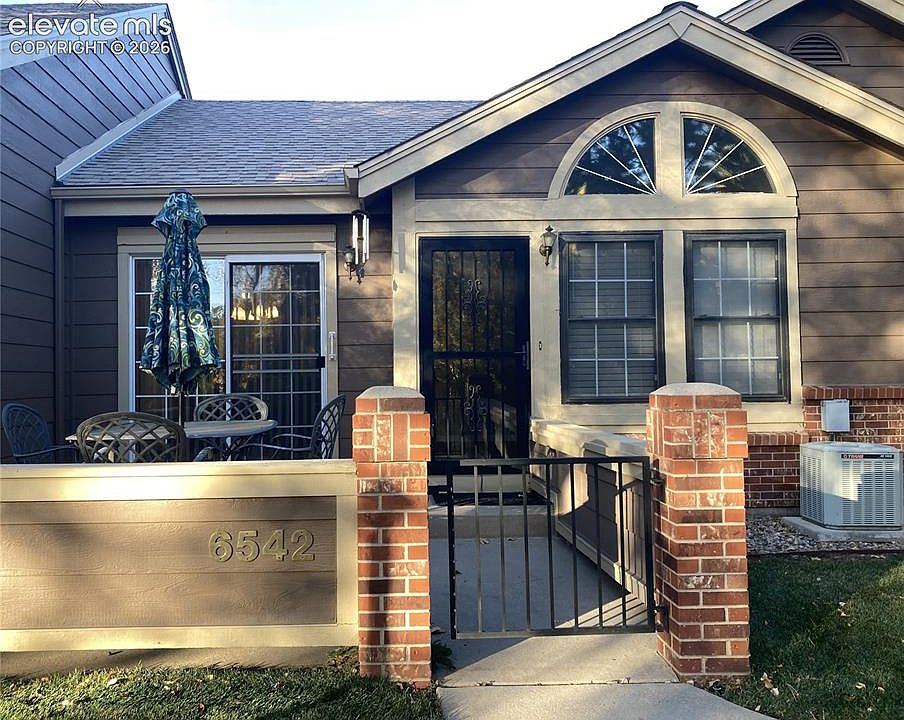 1st image of 6542 Foxdale Cir