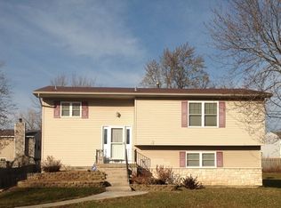 1066 Ridgewood Dr, Bolingbrook, IL 60440