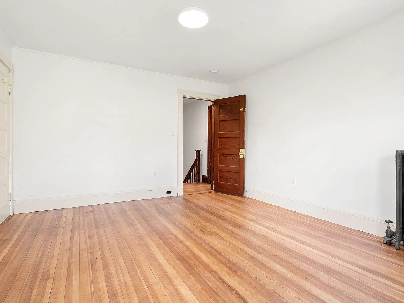45 Packard Ave — Photo 4