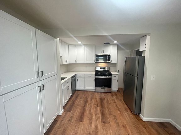 2nd image of 1354 Amherst St APT 2
