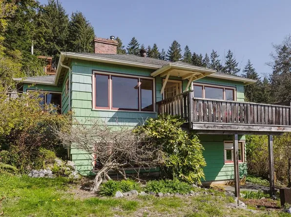 466 Central Ave, Sunshine Coast, BC V0N 1V1