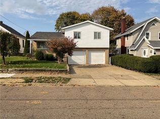 984 Woodward Ave, Akron, OH 44310