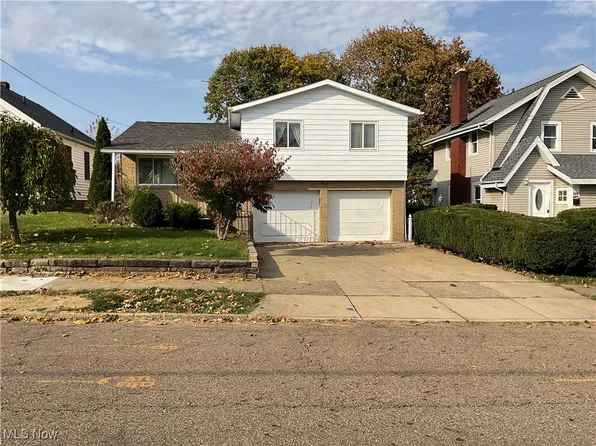 984 Woodward Ave, Akron, OH 44310