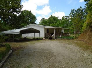 121 Barn Hollow Dr, Robbinsville, NC 28771