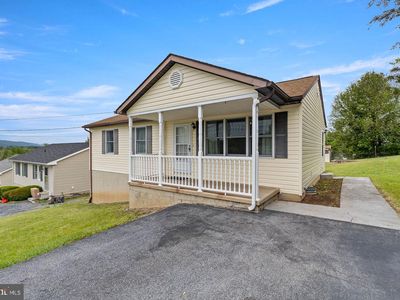 363 Crim Dr, Strasburg, VA, 22657