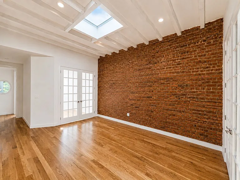 673 Knickerbocker Ave #3A — Photo 5