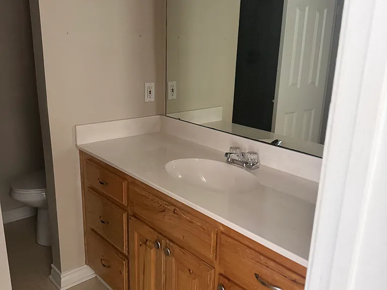 443 Green Acres Dr — Photo 9