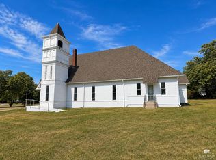 205 W 8th St, Ellsworth, KS 67439