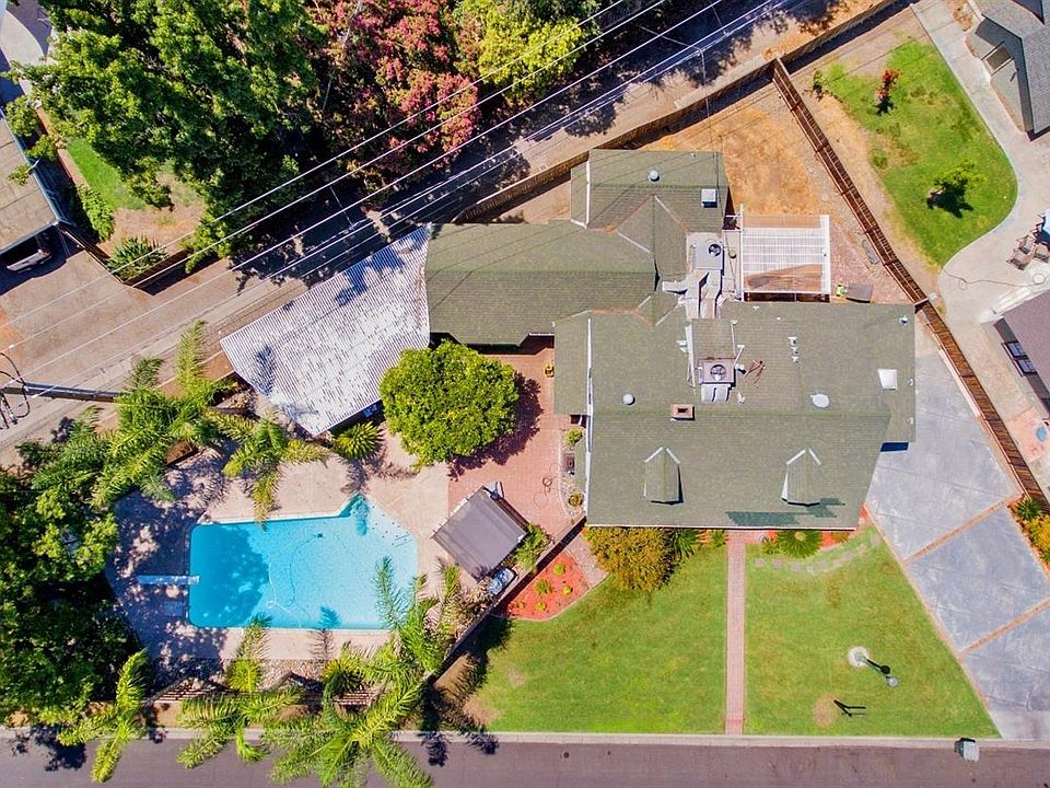 1st image of 1501 W Sierra Ave