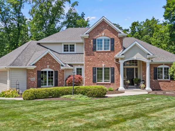 202 Royal Crest Dr, Fort Wayne, IN 46814