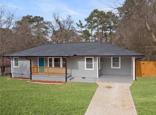 586 S Gordon Rd SW, Mableton, GA 30126