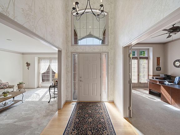 4th image of 8352 Alta Vista Dr