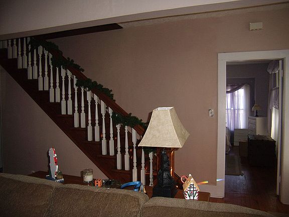 3rd image of 104 N 4th St