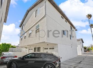828 W 80th St, Los Angeles, CA 90044