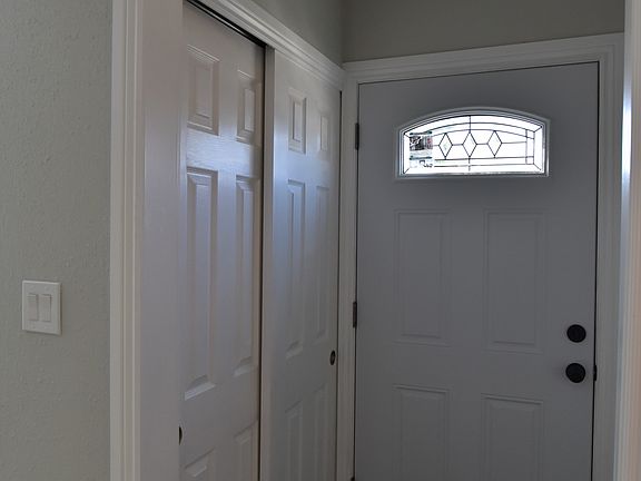 FRONT ENTRY CLOSET