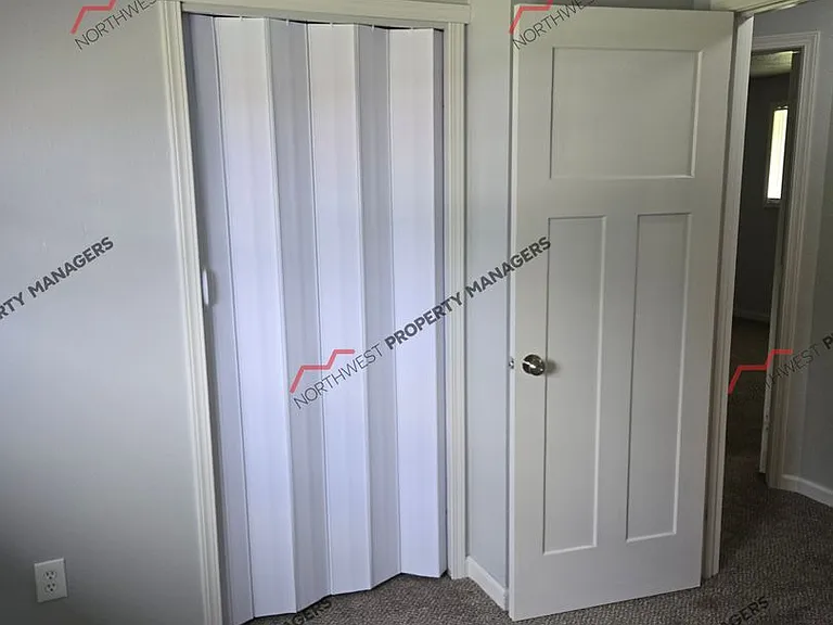 212 Galaxie Rd — Photo 12