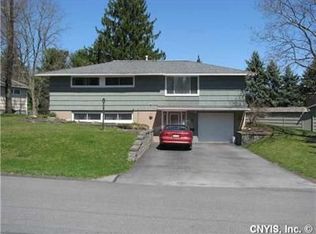 238 Wynnfield Dr, Syracuse, NY 13219