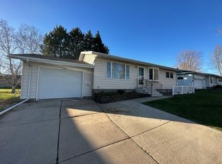509 N 2nd St, Caledonia, MN 55921
