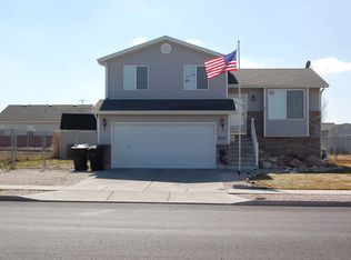 2117 W 2265 N, Clinton, UT 84015
