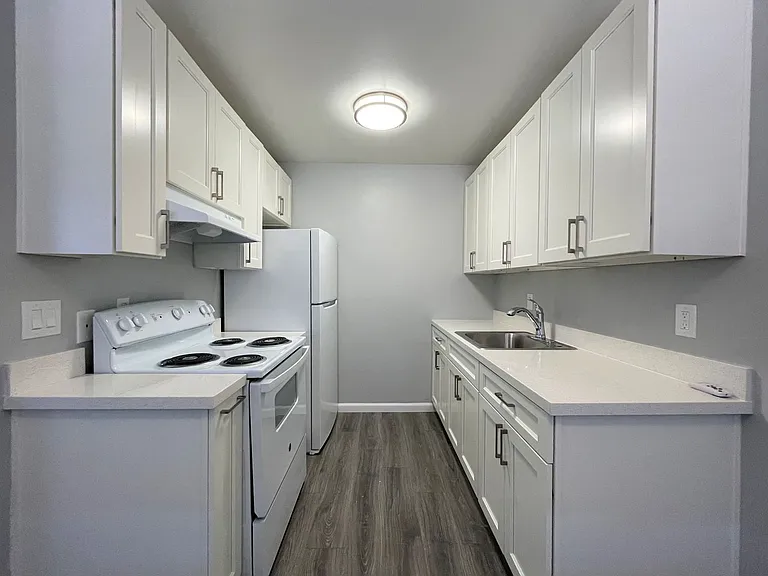 515 Camanche Lane - Summer Gardens Apartments — Photo 39