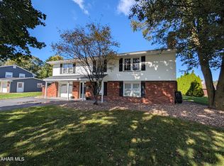 1202 Newry Ln, Duncansville, PA 16635