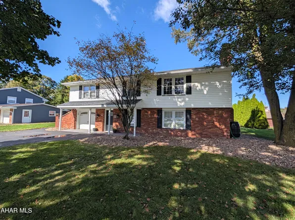 1202 Newry Ln, Duncansville, PA 16635