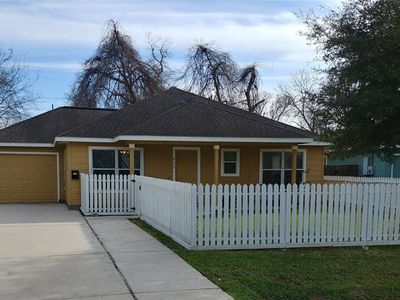 412 E 40th 1/2 St, Houston, TX, 77018