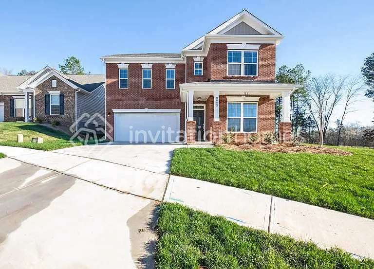 9823 Maywine Cir — Photo 1