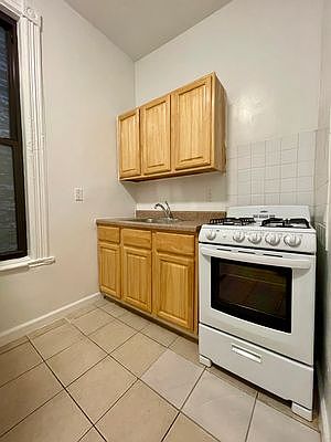 1st image of 474 W 146th St #3ER