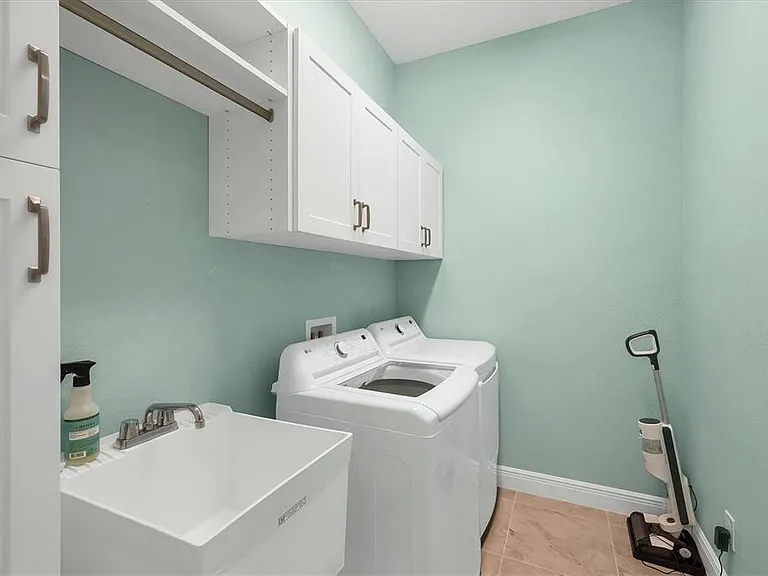 8936 Scallop Way — Photo 32