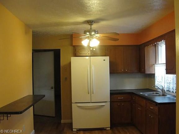 3rd image of 21708 Westwood Dr