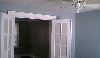 4th image of 4928 Garfield Ave