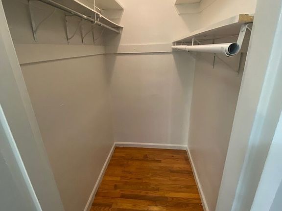 5th image of 244 E 33rd St #2E