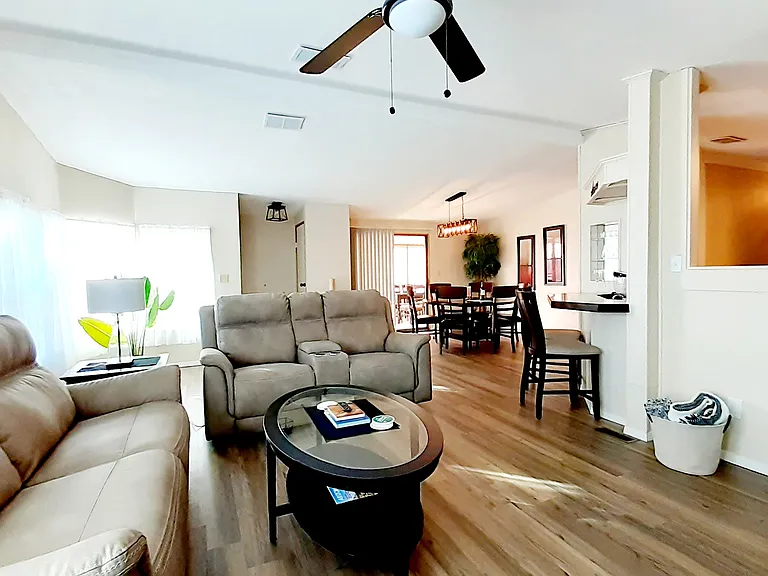 E Cochise Pl — Photo 4
