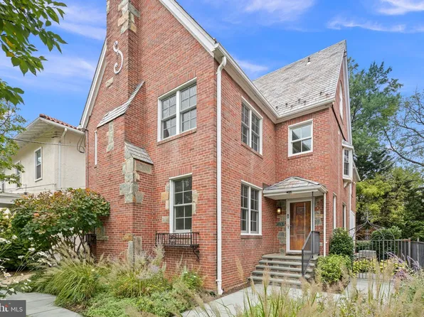 4135 Yuma St NW, Washington, DC 20016