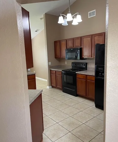 537 Pintail Cir — Photo 9