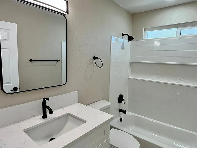 321 Waverly Pl #3 — Photo 7