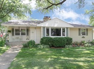 443 N Aldine St, Elgin, IL 60123