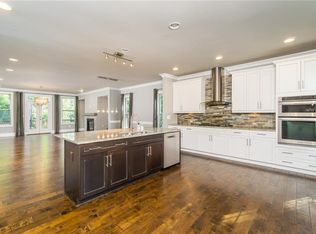 4040 Eagle Rdg, Roswell, GA 30076