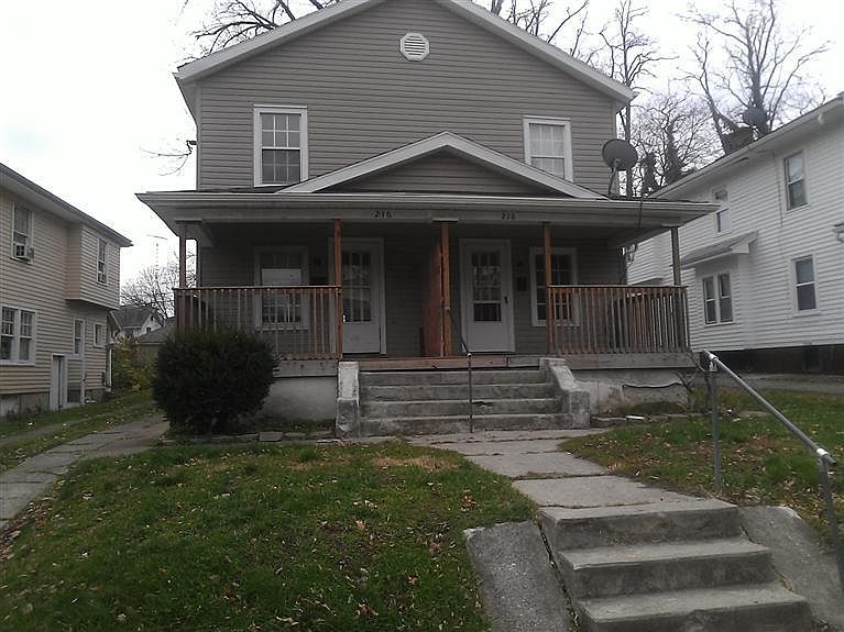 1st image of 216 W Parkwood Dr
