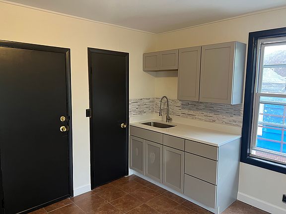 2nd image of 5013 Wesley Ave #2
