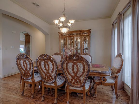 3rd image of 12441 Indian Creek Dr